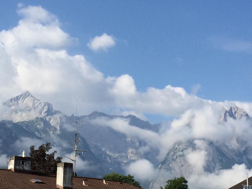 Mountain Home Garmisch Camera foto